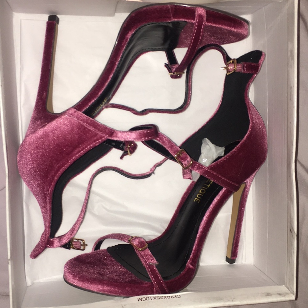 PUMPS